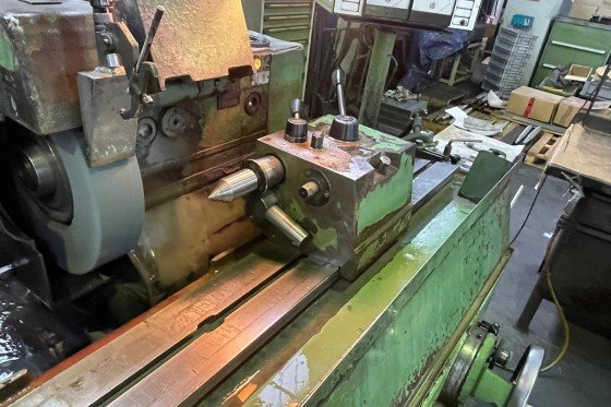 Tos Hostivar Bhu Cylindrical Grinder Used Mach Metal