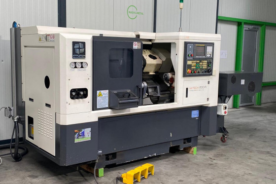 HWACHEON - Hi-Tech 200 A