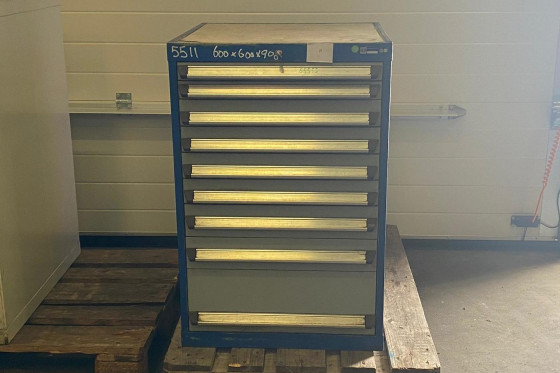 Cabinet 600 x 600 x 900 with cutting / milling tools