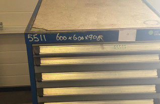 overige-gereedschappen-cabinet-600-x-600-x-900-with-cutting-milling-tools-5511-3