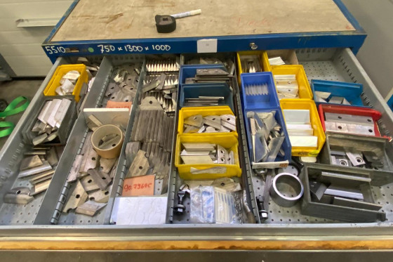 Cabinet 750 x 1300 x 1000 mm