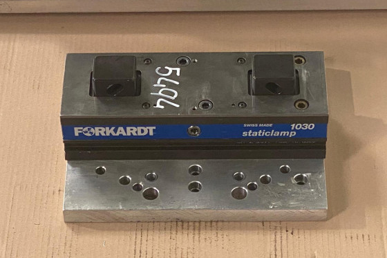 FORKARDT - STATICLAMP 1030
