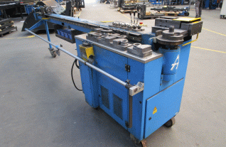 Rohrbiegemaschine (7).gif