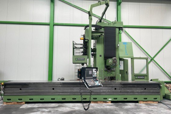 CORREA - L 30 / 58 Bed type milling machine used