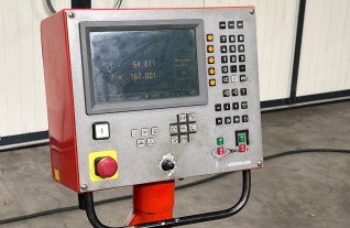 b14379cb-e9c5-4e00-8b78-85af09fb82d9.jpg