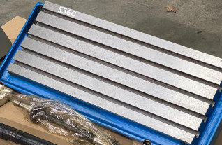 freesbanken-milling-machine-table-700-x-270-mm-horizontal-shaft-collets-5360-1