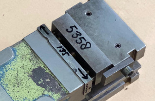 machineklemmen-rohm-nc-135-5358-2
