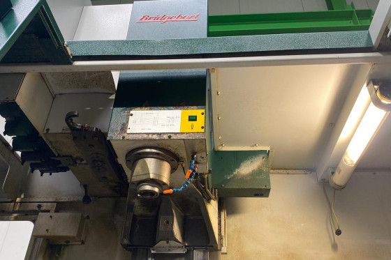 BRIDGEPORT - VMC 1000 X 22 MOULDMASTER