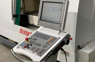 3-assige-bewerkingscentra-bridgeport-vmc-1000-x-22-mouldmaster-5311-17
