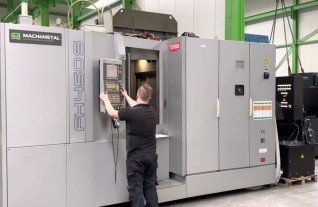 Toyoda FH450 HMC Mach4Metal Fanuc CNC Machiningcenter BAZ