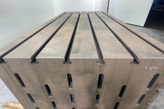 Box Table