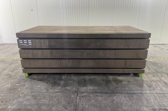 Box Table