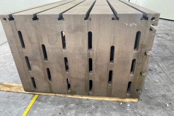 Box Table