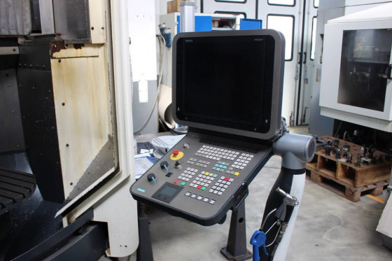 DMG MORI - DMU 80 eVo