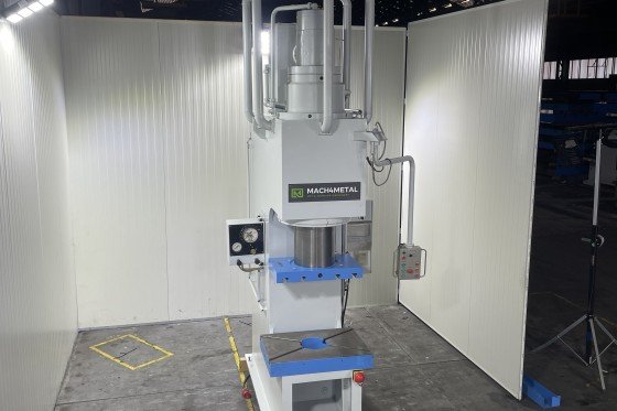WMW Zeulenroda - PYE 250 S/1M