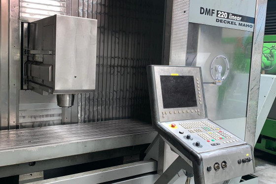 DECKEL MAHO - DMF 220 linear