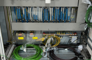 81c76136-cd29-4197-abb4-4215878de31b