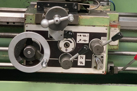 TONG-IL - TIPL SP4 Centre lathe used | Mach4Metal
