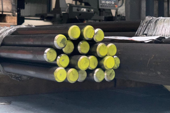 Steel shaft / bar ca 1900 Kg Ø 14 / 15 / 16 / 20 / 22 / 25 / 32 / 36 mm