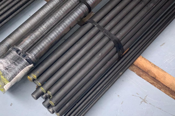 Steel shaft / bar ca 1900 Kg Ø 14 / 15 / 16 / 20 / 22 / 25 / 32 / 36 mm