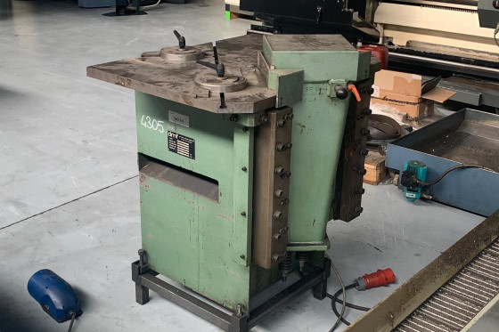 DMF - 3 U 250 
