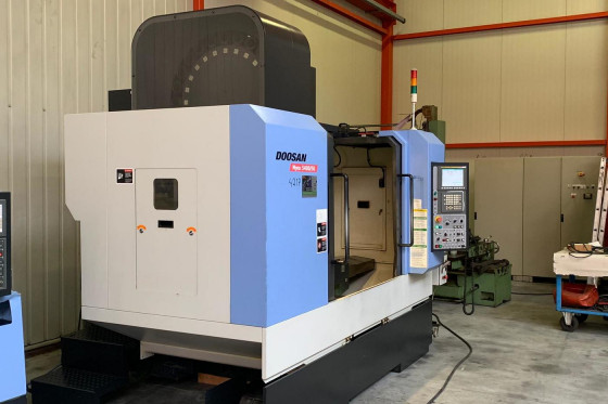 DOOSAN - MYNX 5400 / 50 3-axis CNC machine (VMC) used | Mach4Metal
