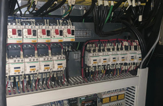 3-assige-bewerkingscentra-doosan-mynx-5400-50-4218-9