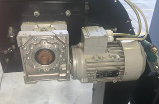 3-assige-bewerkingscentra-doosan-mynx-5400-50-4218-11