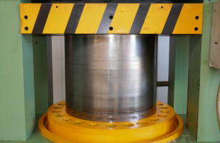 hyraulische-persen-makey-bowley-europress-1000-3972-3