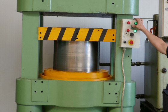 MAKEY BOWLEY - EUROPRESS 1000