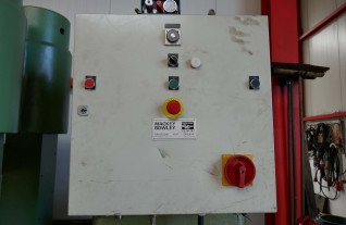 hyraulische-persen-makey-bowley-europress-1000-3972-19