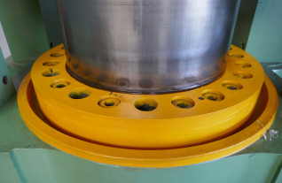 hyraulische-persen-makey-bowley-europress-1000-3972-21