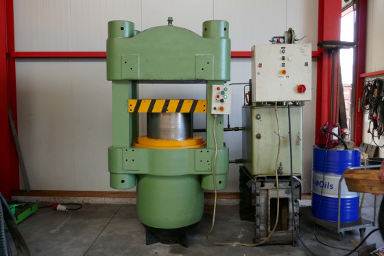 MAKEY BOWLEY - EUROPRESS 1000