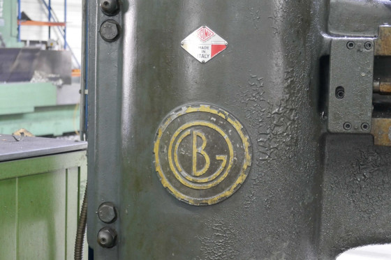 R 1880 MP 