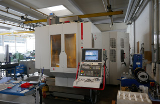 5-assige-bewerkingscentra-hermle-c-30-u-dynamic-3893-3
