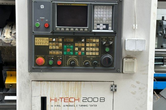 HWACHEON - Hi-TECH 200 B