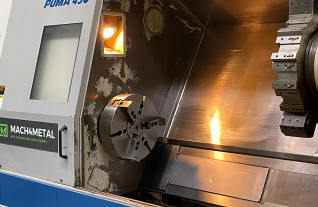 6351-PUMA-450-CNC-Lathe-16