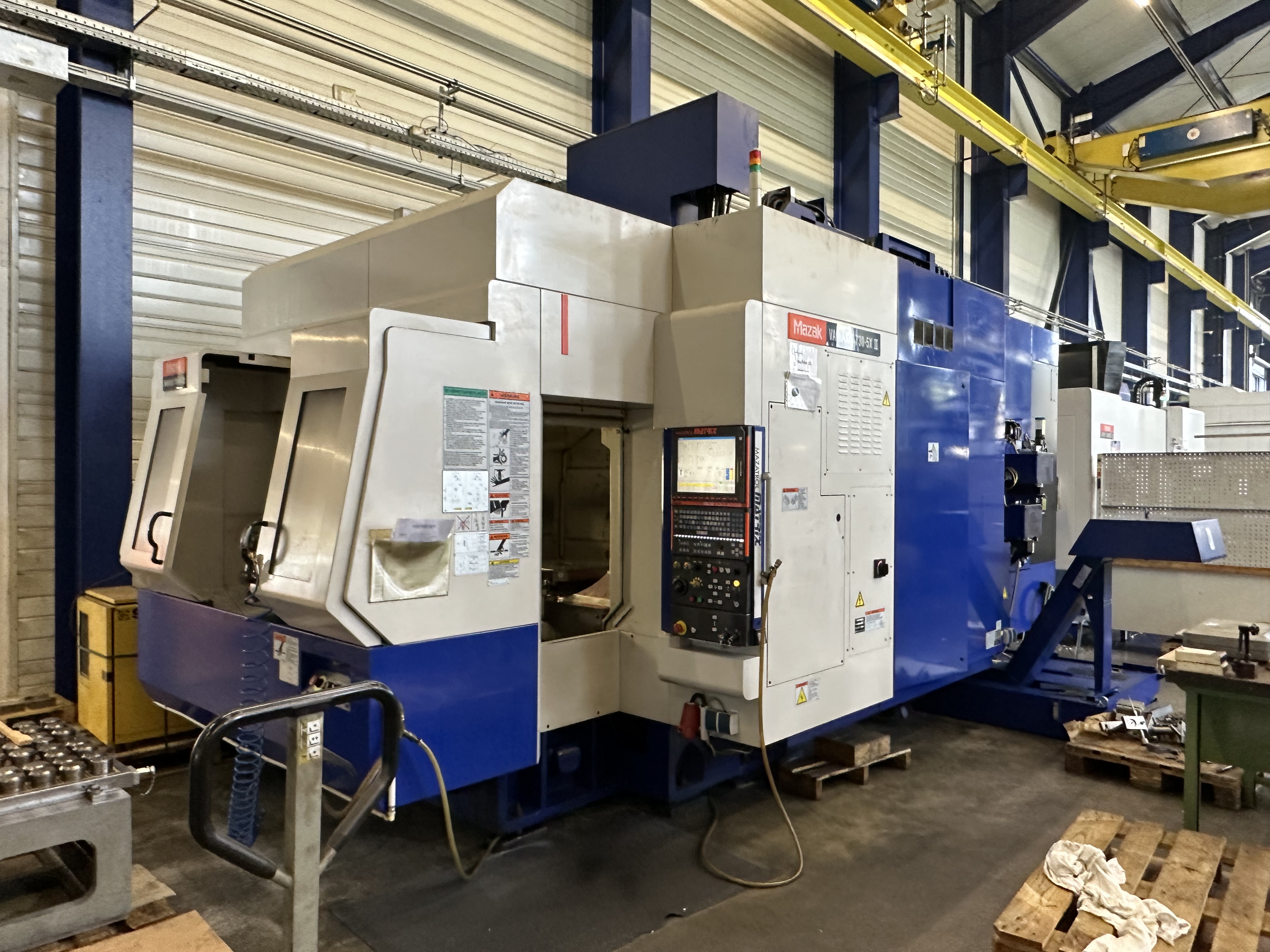MAZAK - VARIAXIS 730-5X - II 3-axis CNC machine (VMC) used