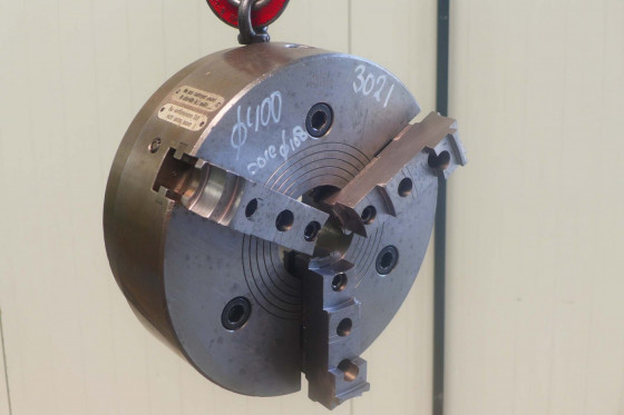 HF 400