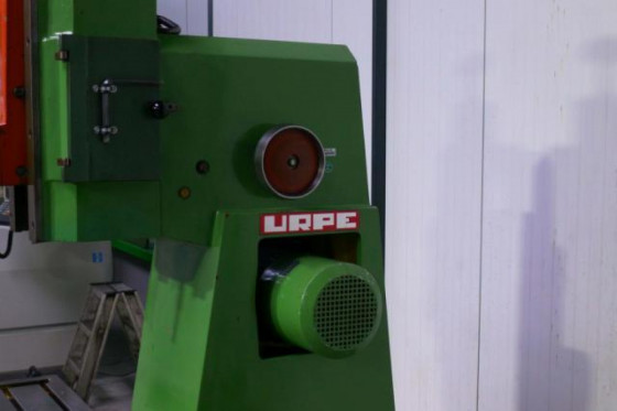 Slotting machine steek bank urpe