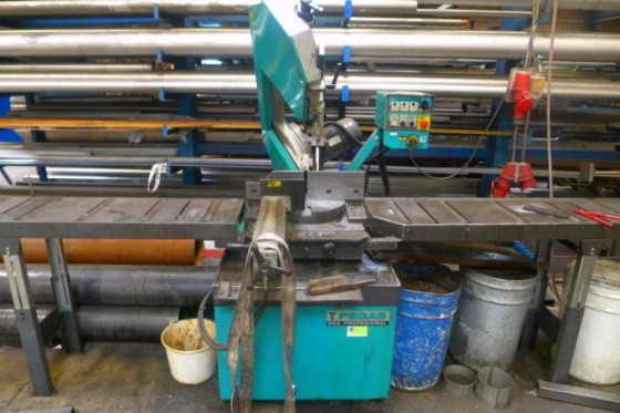 Semi automat bandsaw