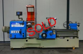 LUZ Universal turning lathe