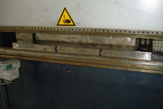 DARLEY - Darley ehp kantbank with Delem DA 65 abkantpresse