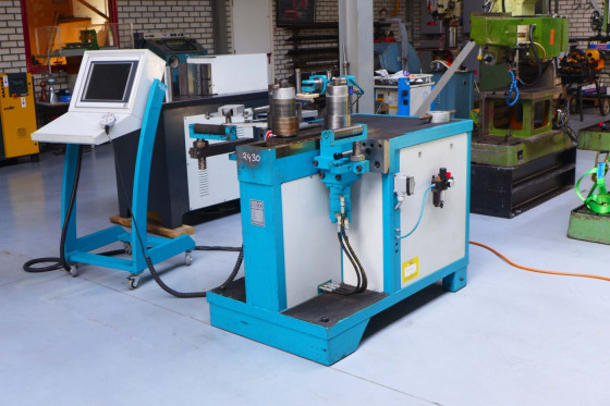 THOMAN - RB3L CNC