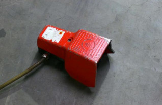 uithoekers-hydraulic-corner-notcher-ausklinkmaschine-uithoeke-2400-4