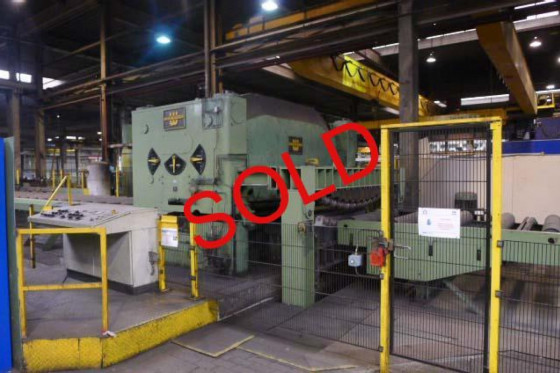 sheet straightening machine