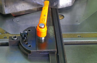 uithoekers-corner-notcher-2217-4