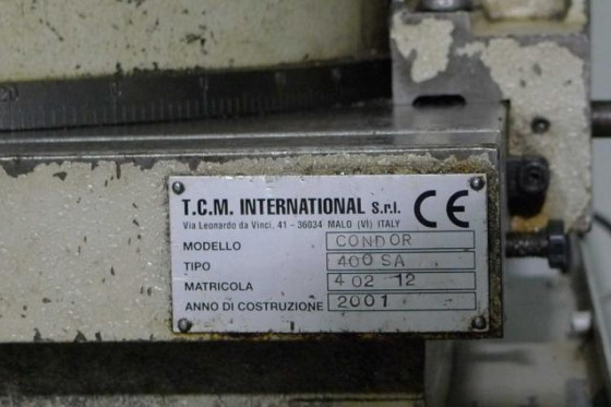Semi automat bandsaw pneumatic