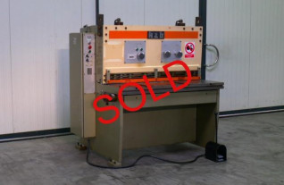 2190-conventionel-guillotine-mach4metal