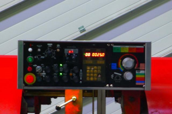 Full automat bandsaw